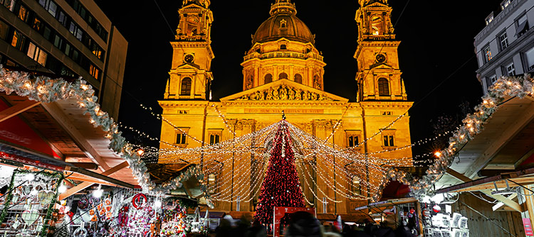 Christmas market, Saint Stephen Basilica, Budapest, Hungary
